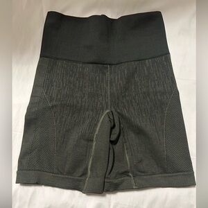 lululemon biker shorts